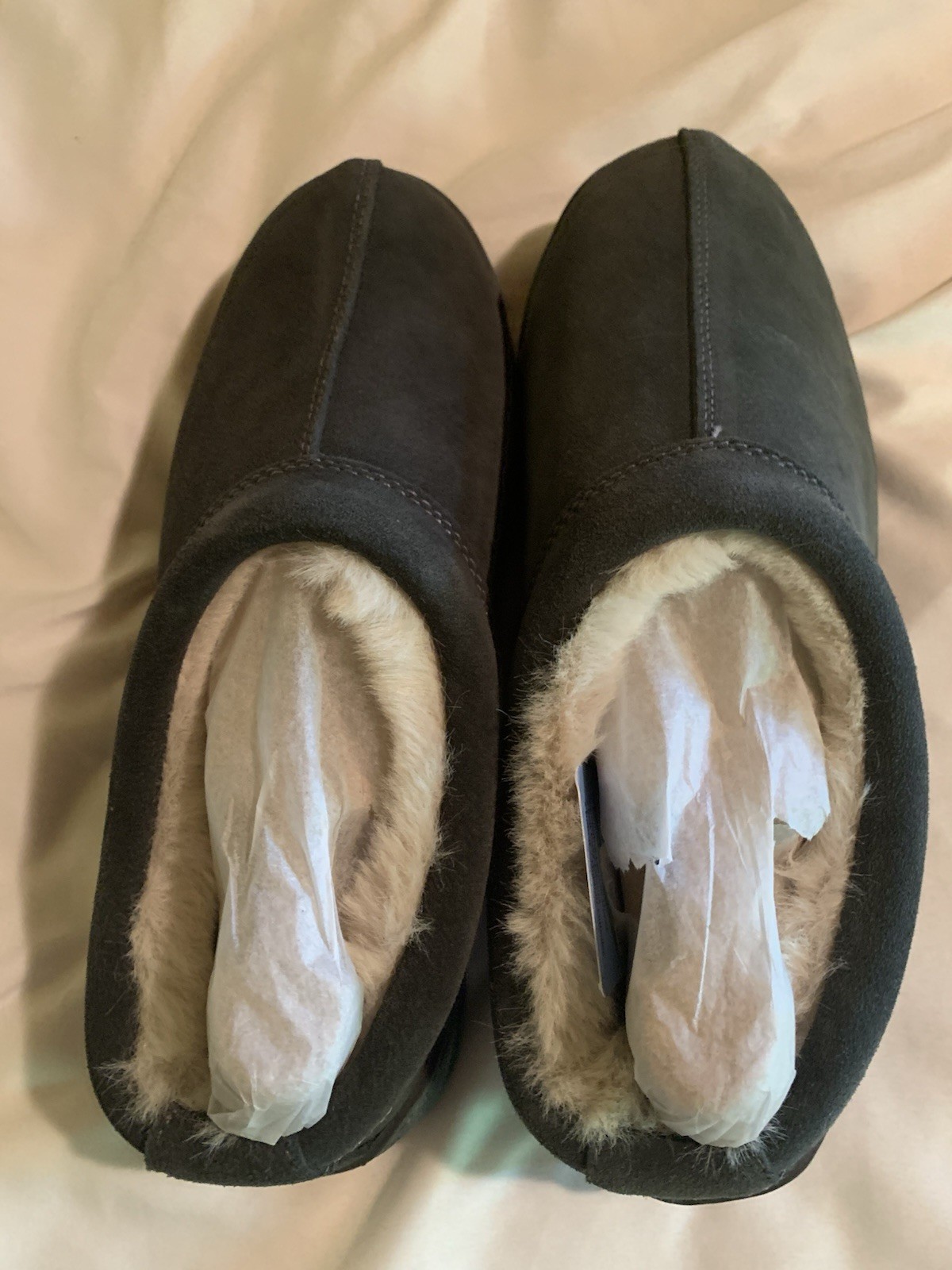 ~MY PILLOW ~My Slippers ~Men’s size 10 ~Dark Grey~Leather Indoor/Outdoor Soles