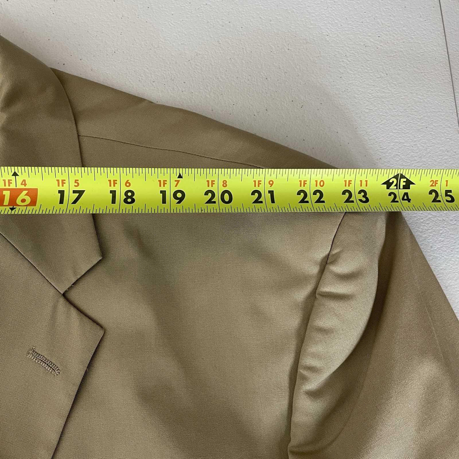 Haspel Blazer Jacket Mens 52R Beige Tan Cream Solid Wool Two Buttons