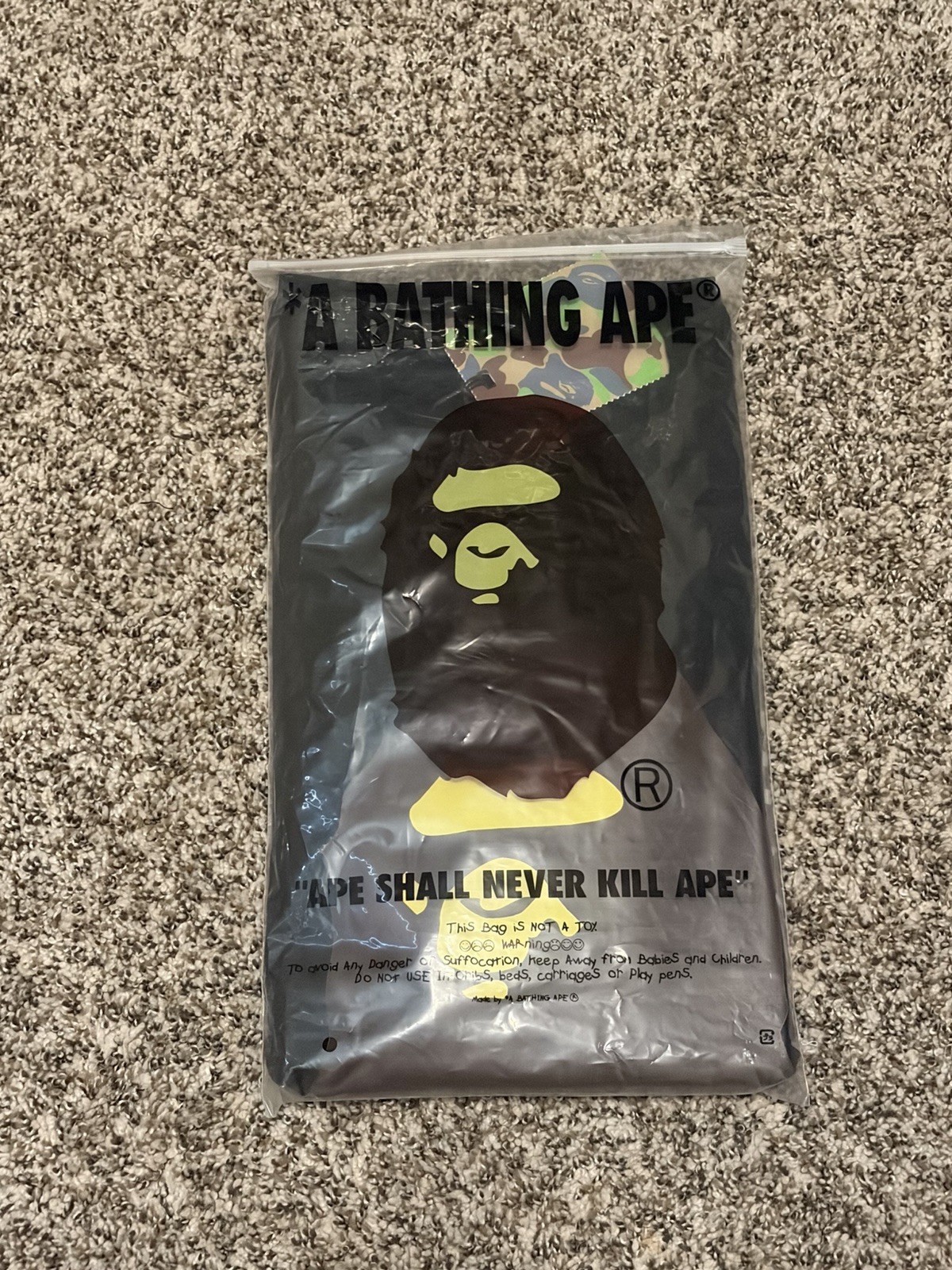 A Bathing Ape BAPE Men’s Black Graphic Logo Crew Neck Short Sleeve T-Shirt M