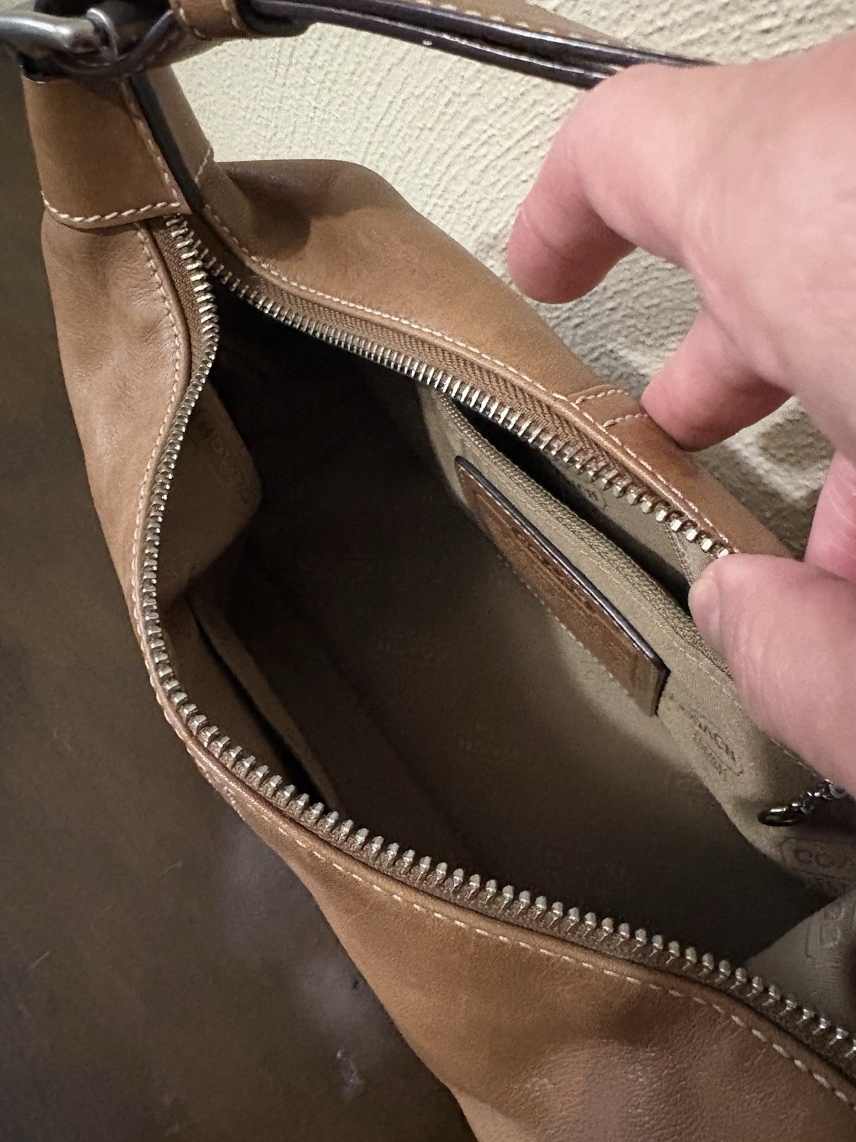 Vintage Coach 9564 Legacy Demi Hobo Camel Leather Y2K Shoulder Bag