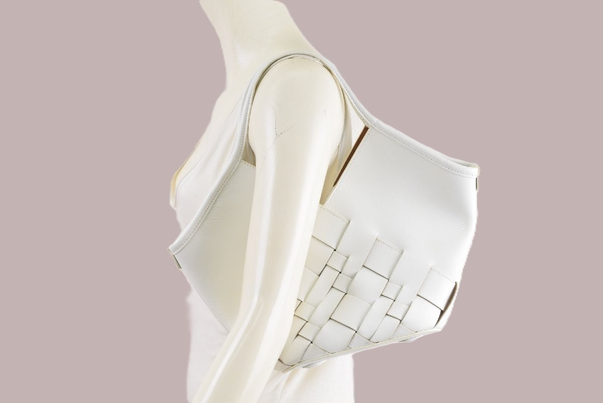 HEREU Leather Mesh Tote Bag Handbag White Excellent condition