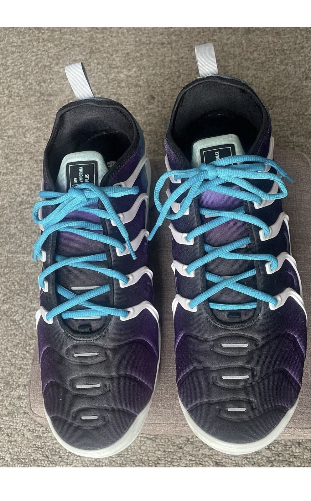 Nike Air VaporMax Plus Low Top Lace Up Athletic Sneakers Gradient Blue Purple