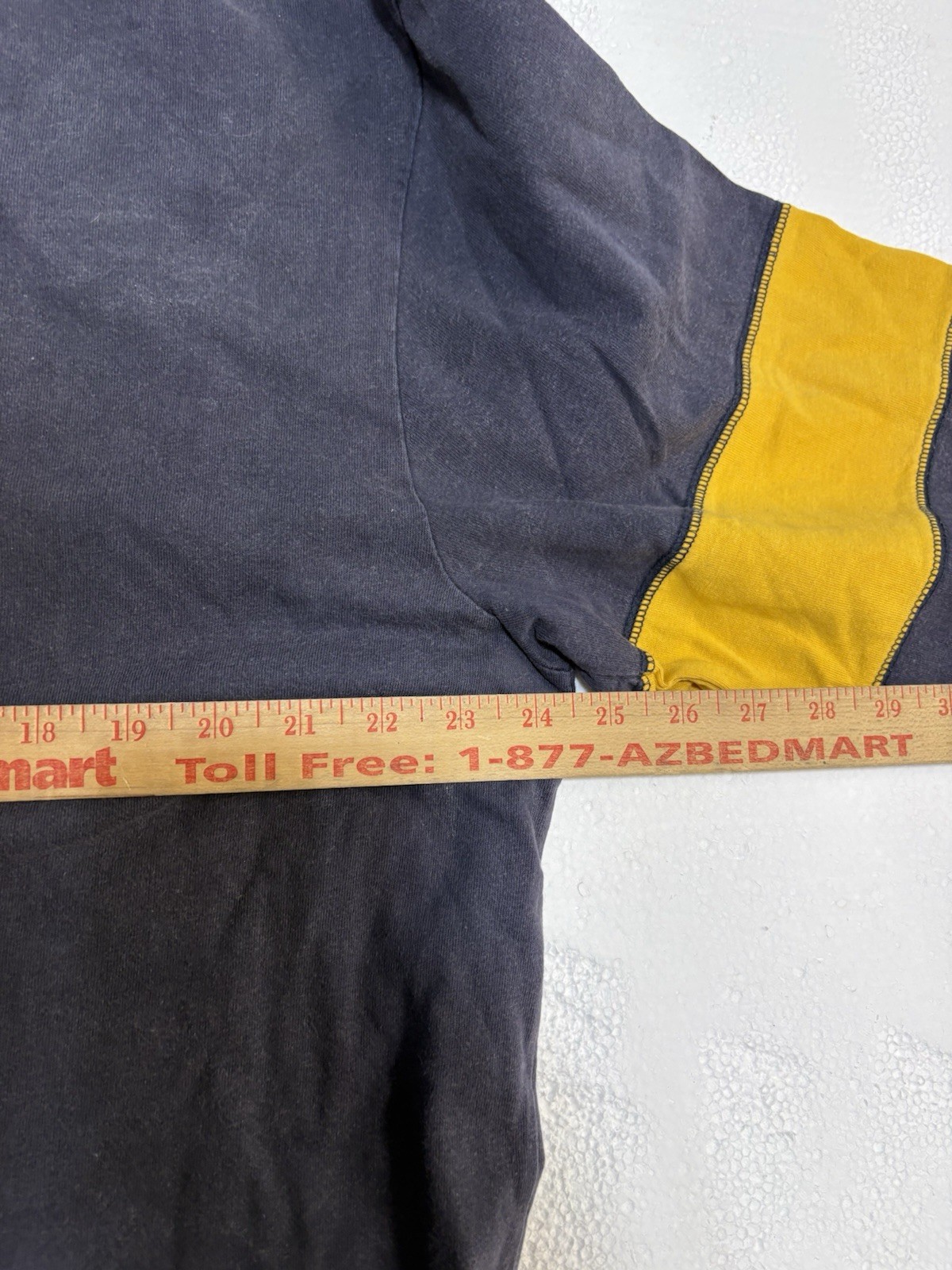 Abercrombie & Fitch Logo Men’s XL Navy Yellow Long Sleeve T-Shirt