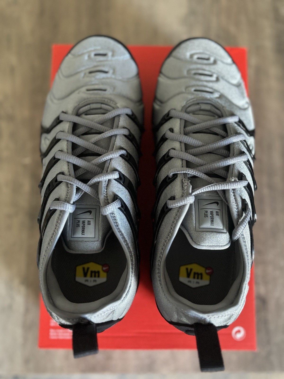 Size 9.5 – Nike Air Vapormax Plus Cool Grey Black Men’s Athletic New CK0900-001