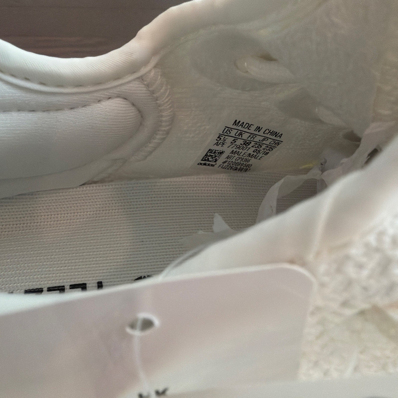 adidas Yeezy Boost 350 V2 Cream Triple White US 5.5 New with tag CP9366