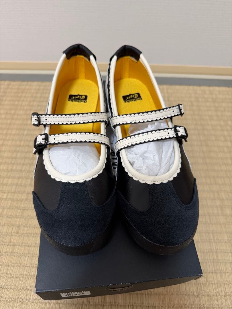 Onitsuka Tiger Mexico 66 TGRS Slip-on Sneakers Men 7.5 US Brand
