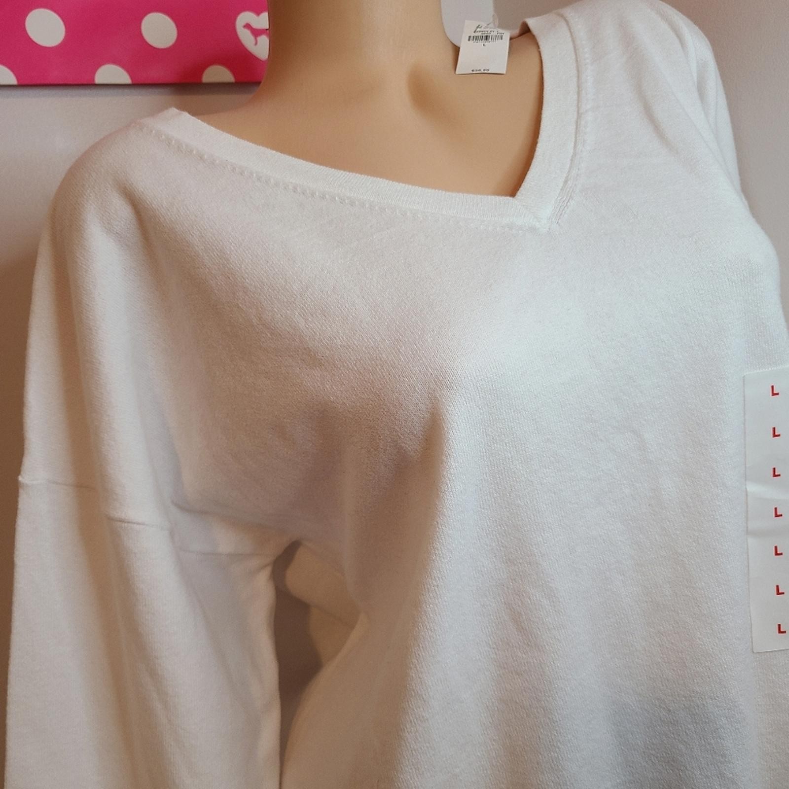 Old Navy Classic White V-neck Pullover Sweater Size Lg