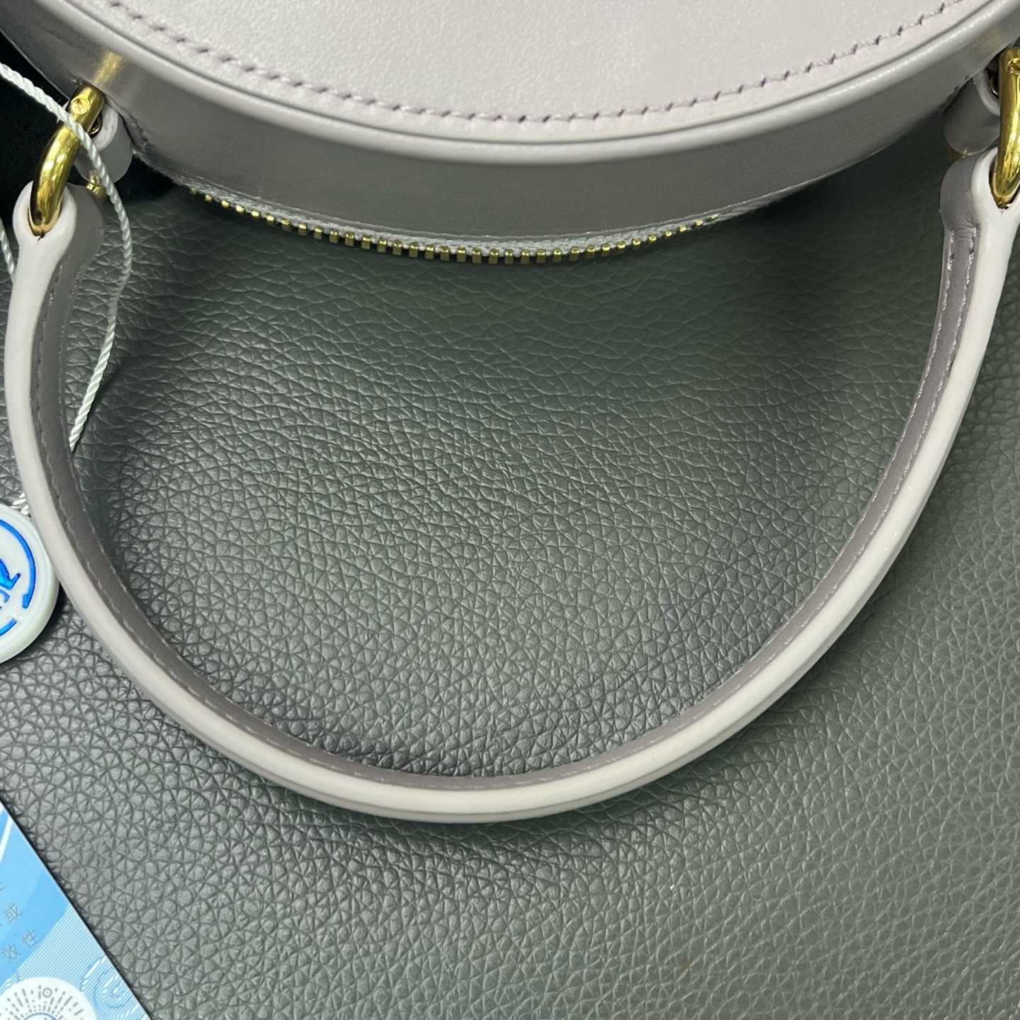 Celine Pre-Owned Authentic Luxury Handbag Lavender 17.5×12×6cm