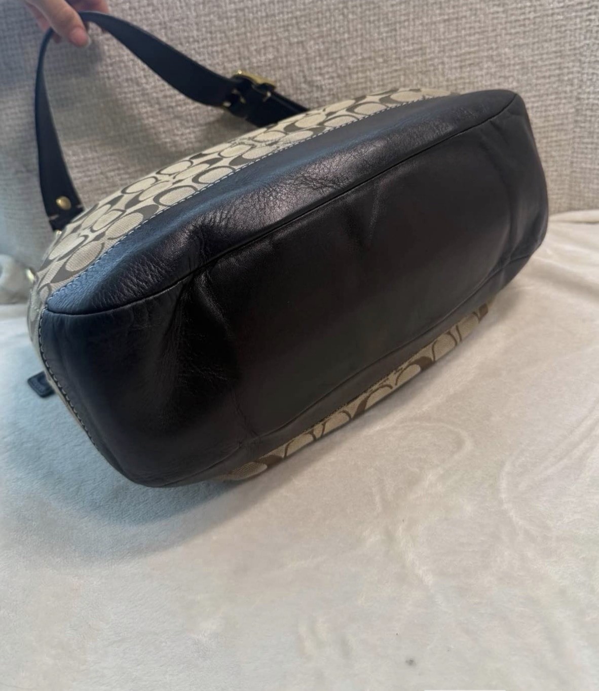 Coach Signature large Shoulder Bag Beige/Brown/Black Turn Lock Zip Detach Strap