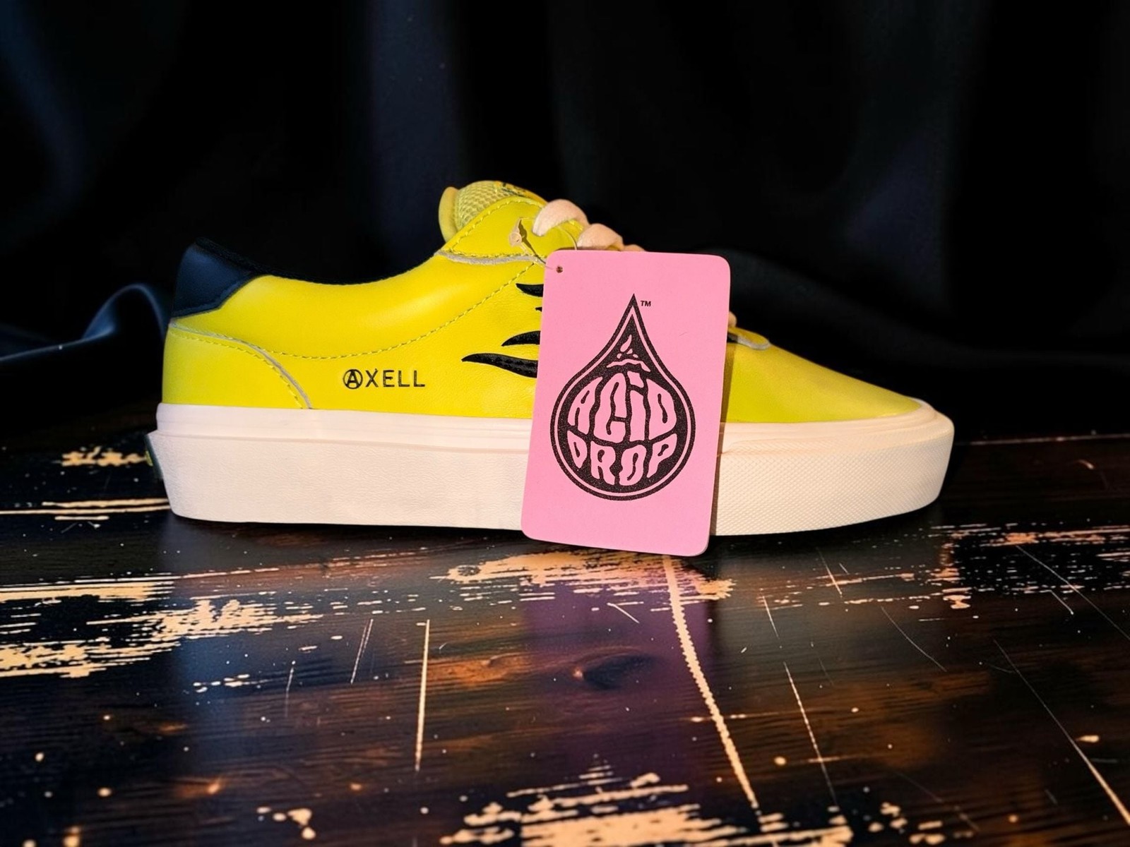 STRAYE Logan Puff Low-Top Skate Shoes Yellow Men’s US 7 / Women’s US 8.5