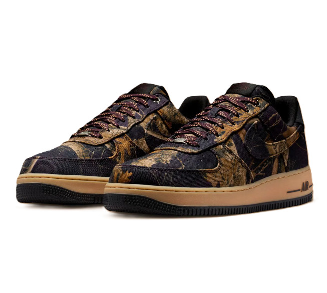 Nike Men’s Air Force 1 ’07 RealTree Black/Gum Yellow/Realtree Camo IH1221-900