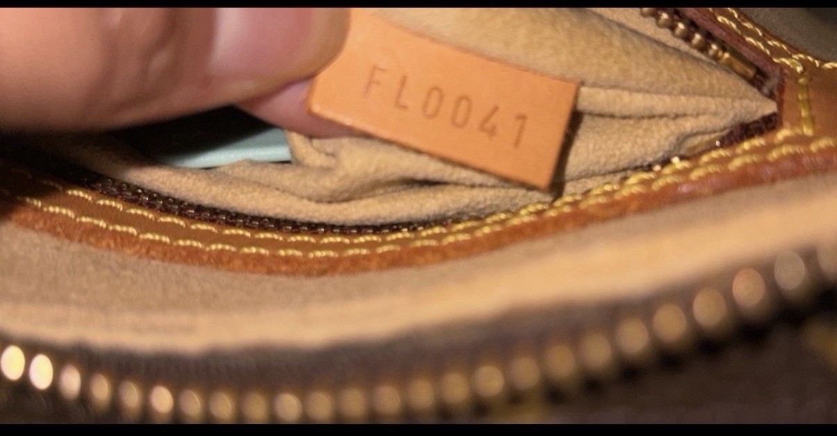Louis Vuitton Looping Monogram Medium Shoulder Bag Brown Beige Strap Gold Zip
