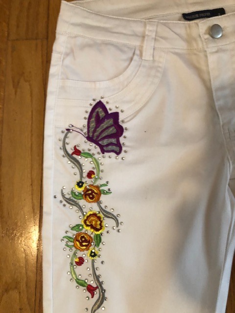 Size 4 wide leg Boston Proper White Crop Jeans Embroidered with stone accents