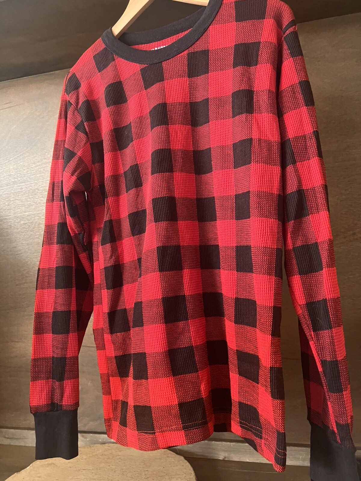 At the Buzzer Shirt Mens XL RED Thermal Long Sleeve Crewneck Pullover Outdoor
