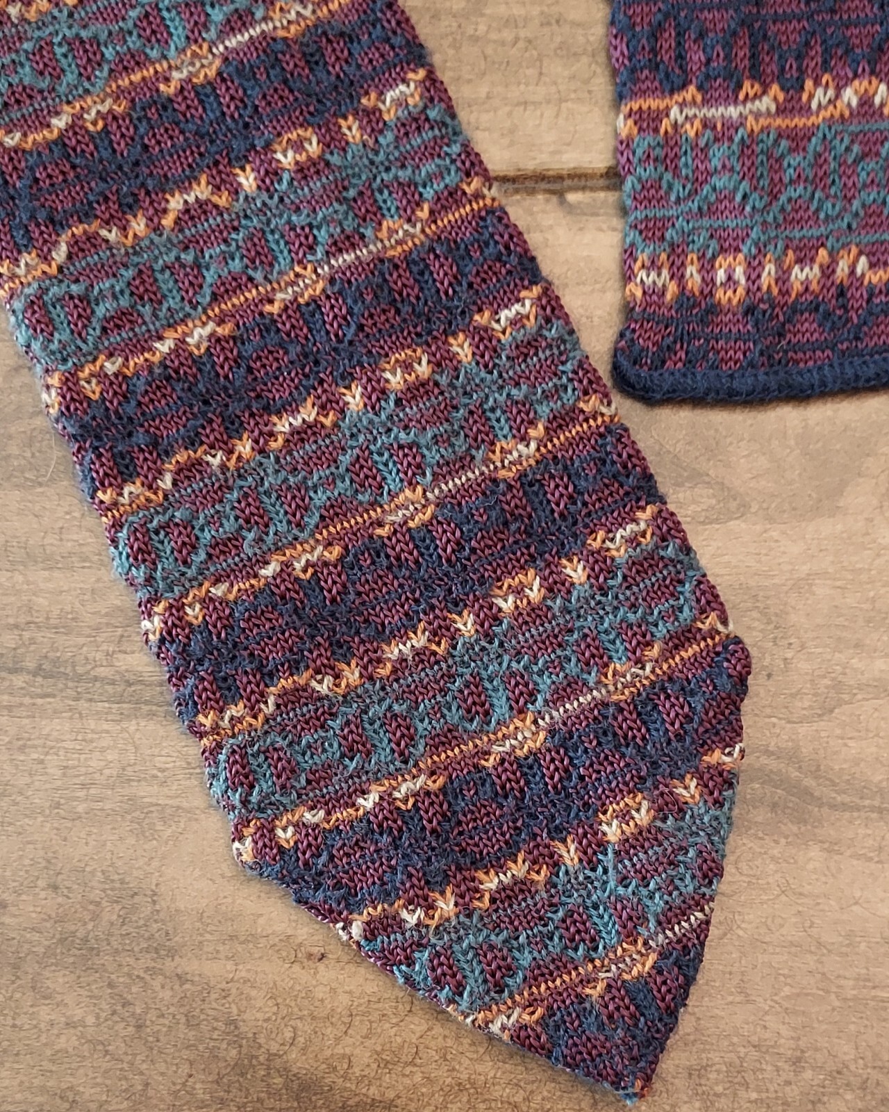 Vtg Rooster Pointed Knit Stripe Tie Texture Burgundy Purple Teal Orange 54×3 1/8