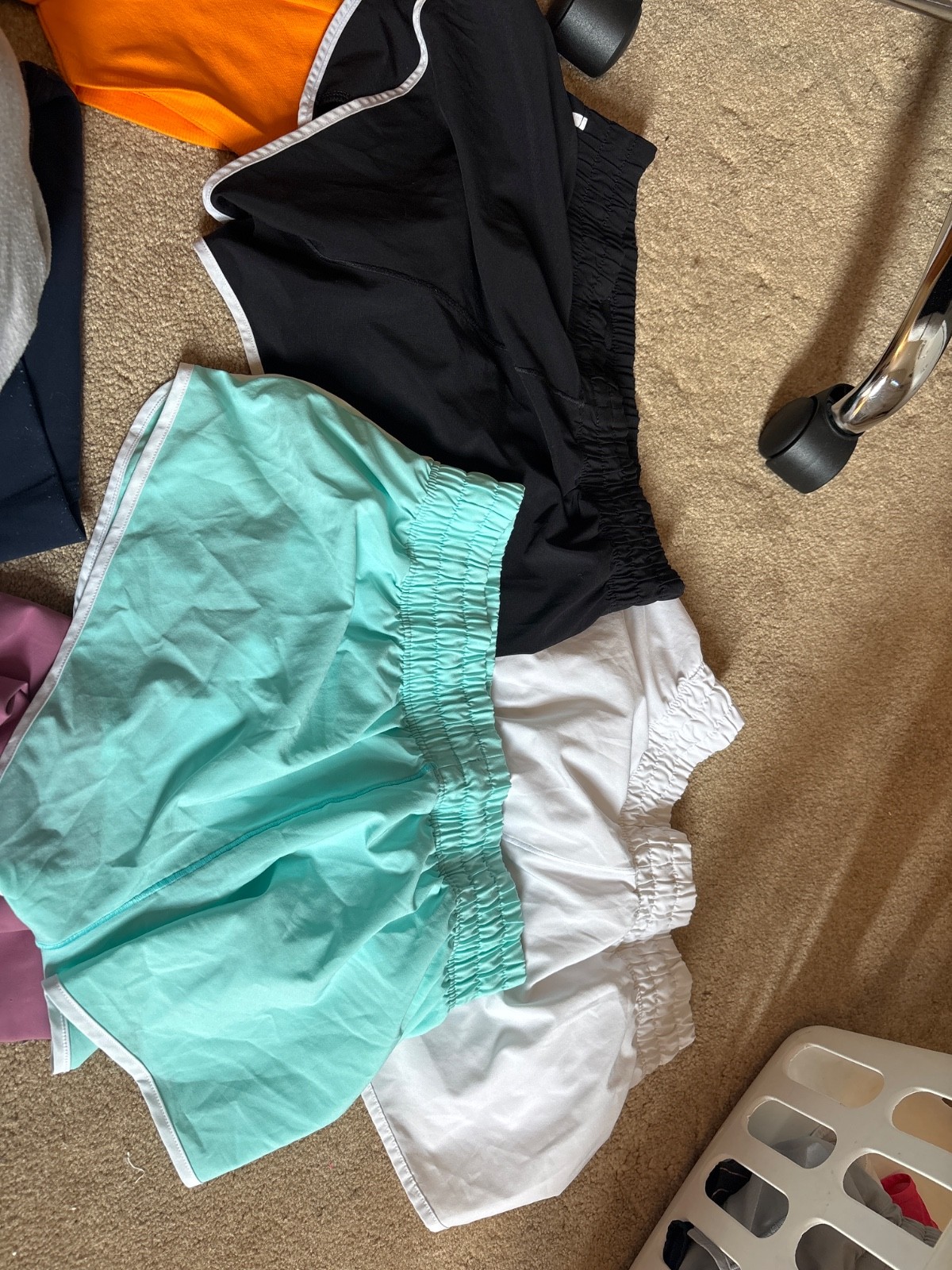 Huge Lululemon,aerie, PacSun, Hollister, Niks Victoria’s Secret garage girls 0,