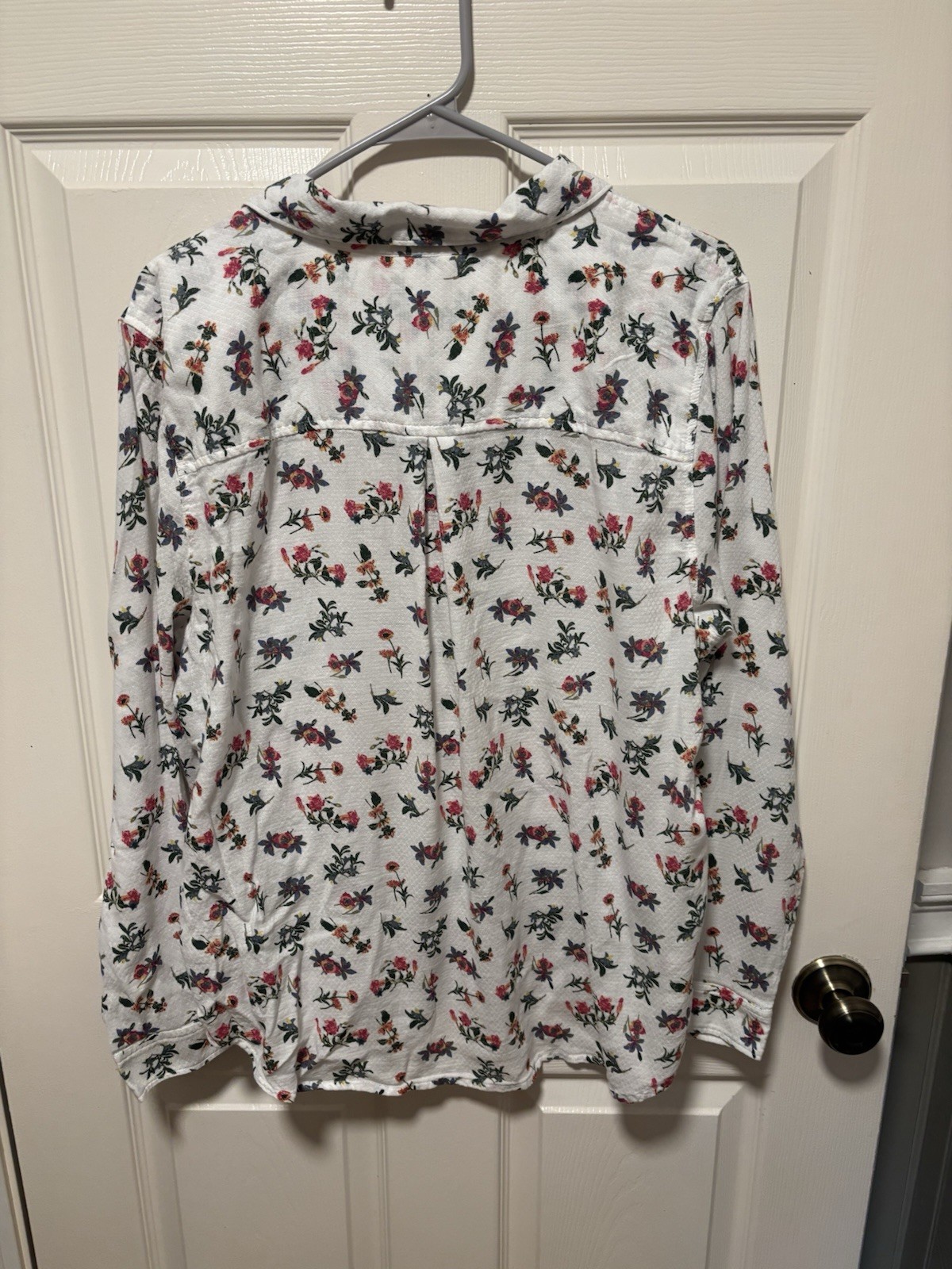 Lucky Brand Women’s White Floral Button-Front Top