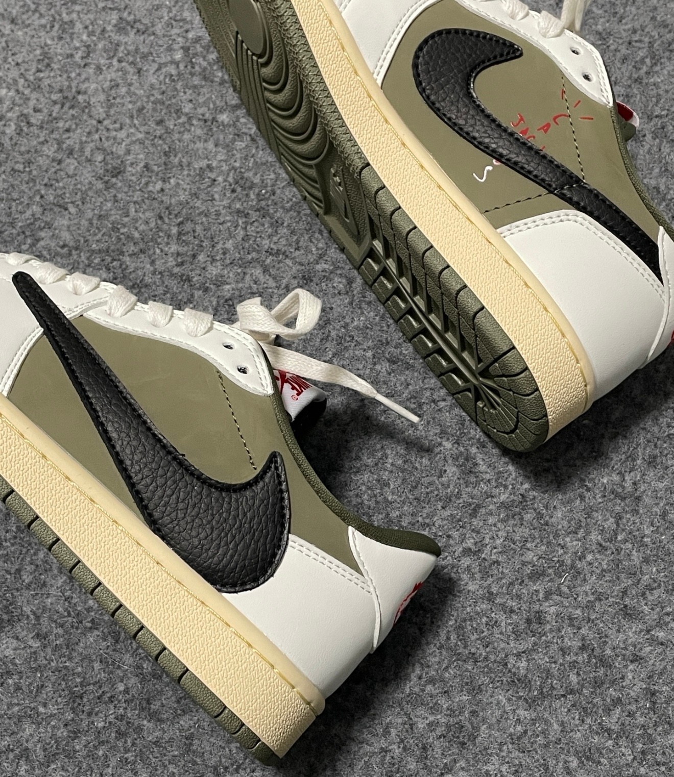 Men’s Travis Scott AJ1 “Medium Olive” DZ4137-600 US Size 7-12