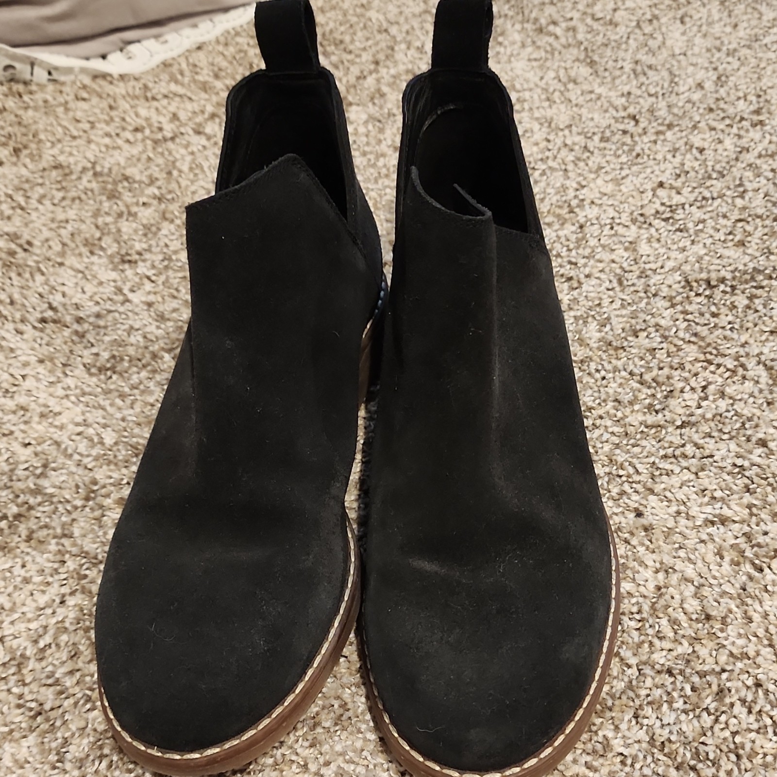 Hush Puppies Black Suede Ankle Bootie Slip On Round Toe Pull Tab US 9