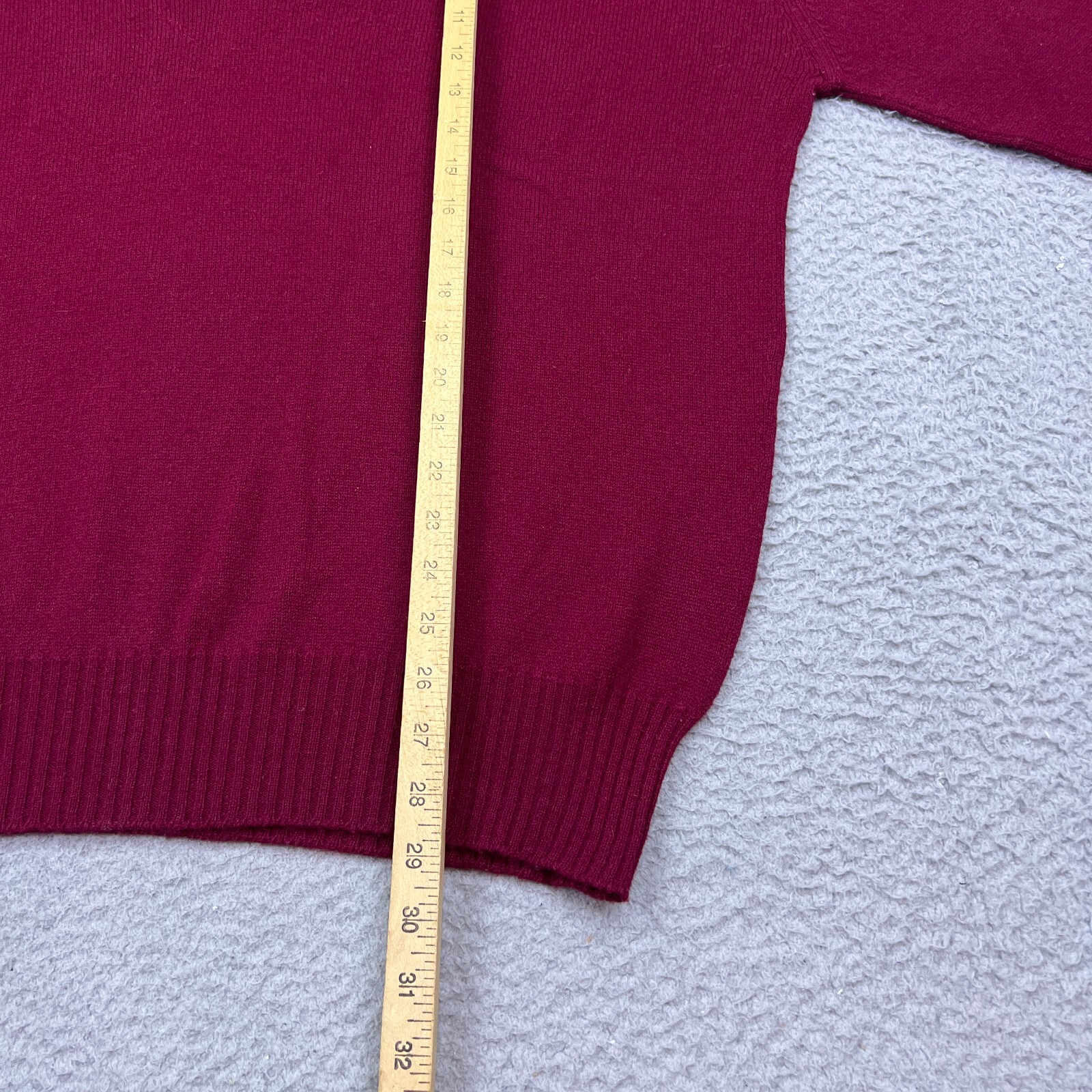VTG Jack Henry Sweater 100% Pure Lambswool V-Neck Pullover Crimson XL Scotland