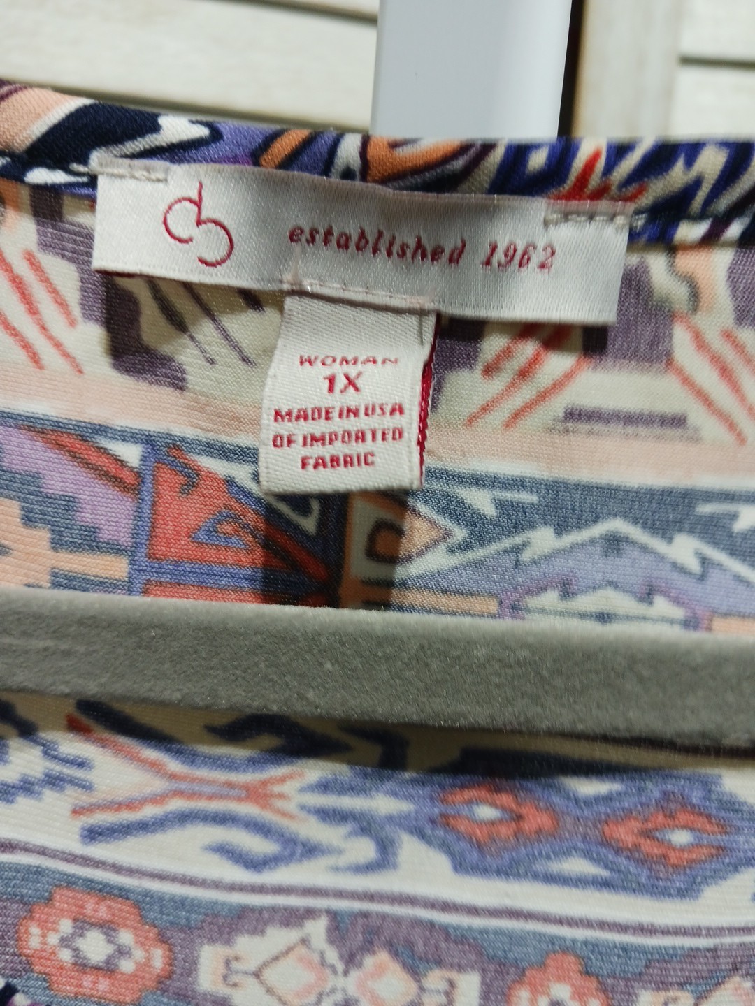 Womens DB Blouse Size 1X Orange Blue Aztec Designs Stretch Lightweight Unlined