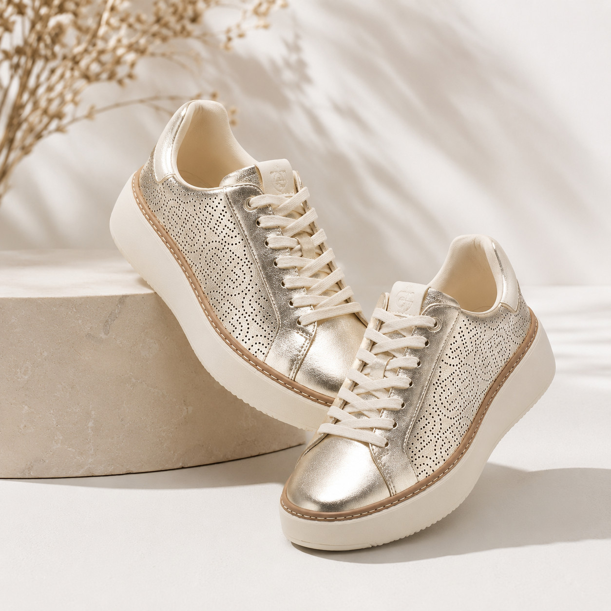 Cole Haan GrandPro Women Sneakers Size 8.5B Gold Leather Platform Low Top Shoes