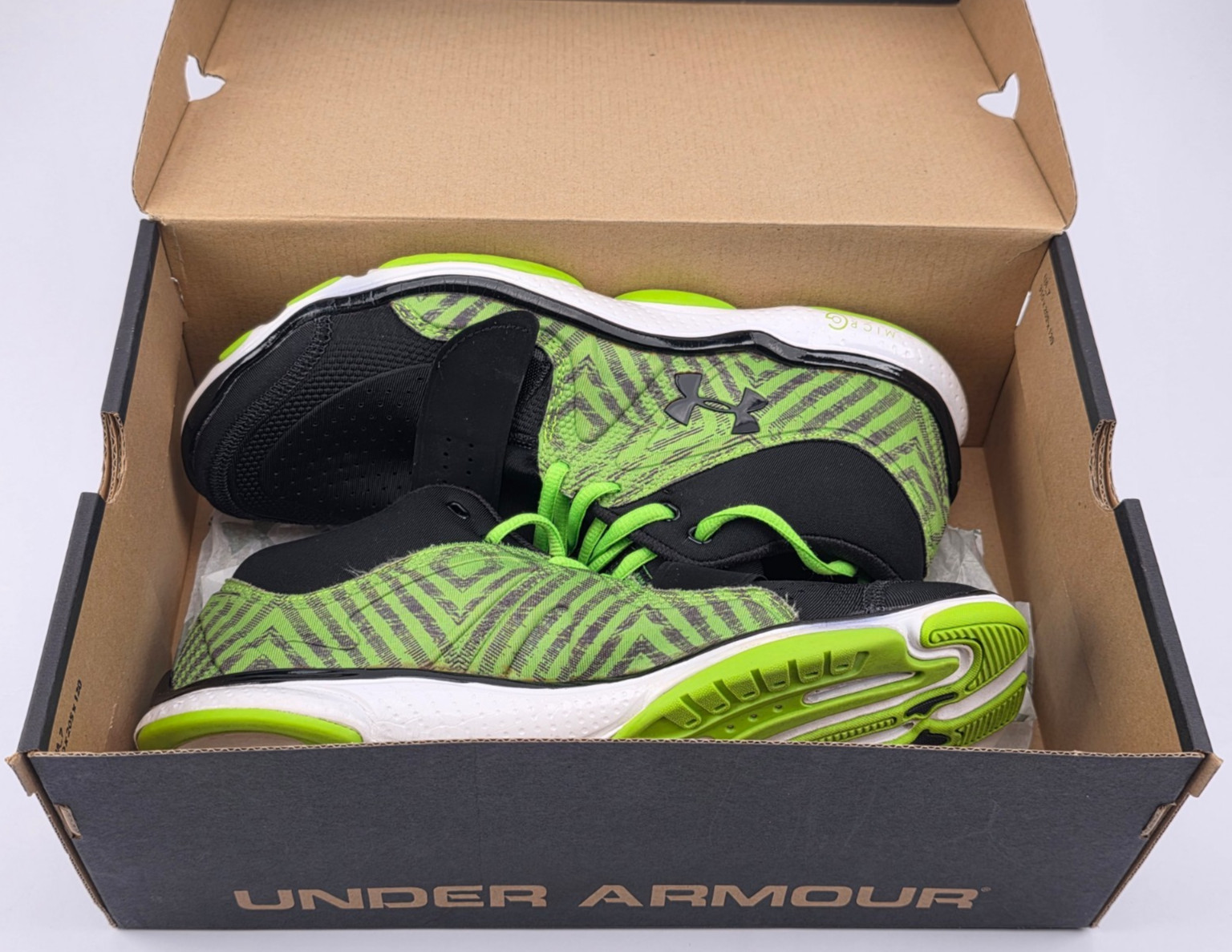 Under Armour Micro G Renegade Mid Sz 9 Black Hyper Green 1239592-004 Men’s Shoes