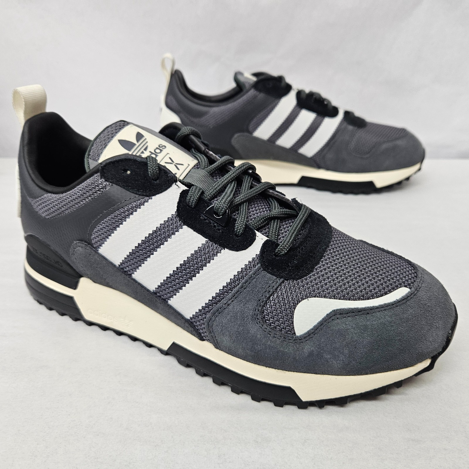 Adidas Originals ZX 700 HD Retro Sneakers H01851 Grey White Men’s Size 8