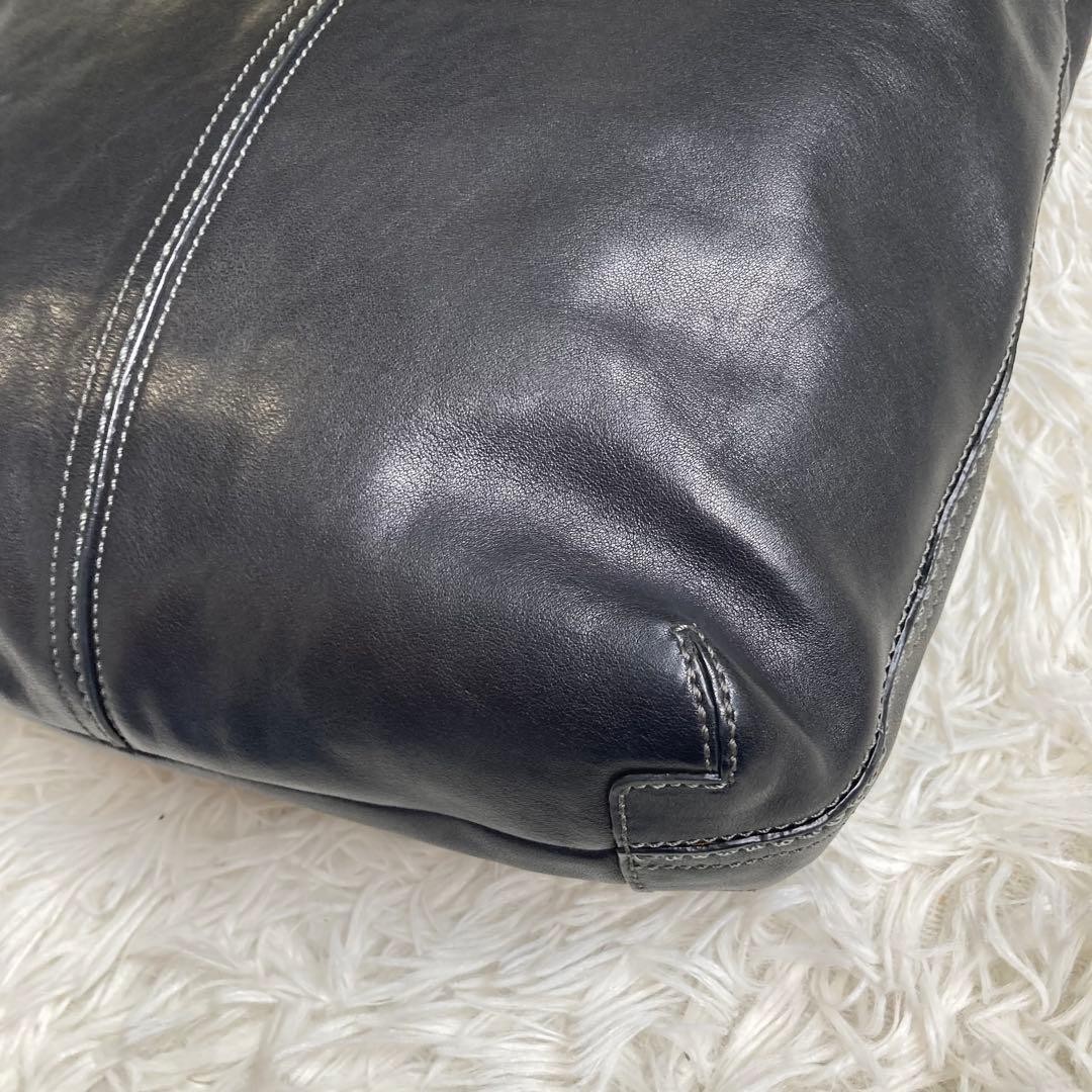 COACH Legacy Bleecker bucket style Black Leather