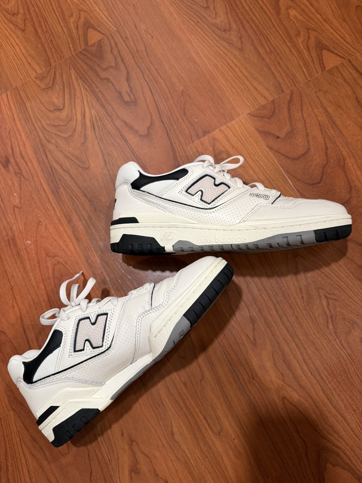New Balance BB550LWT — “Legacy” White/Black Size: 10.5 Condition: New with Box