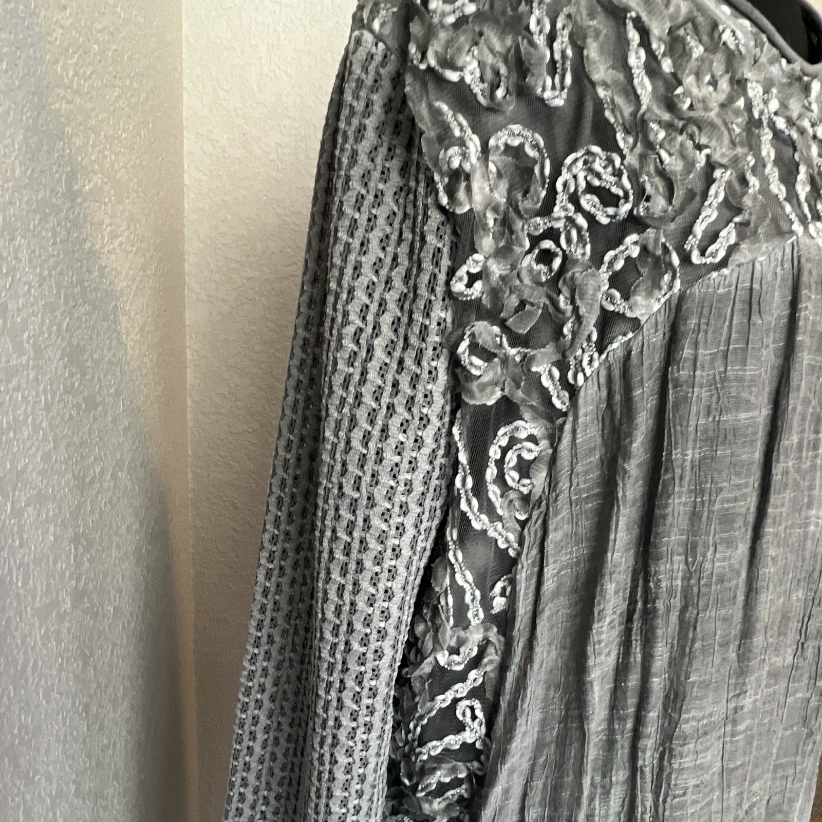 Simply Couture Gray Lace Embroidered Sheer Round Neck Long Sleeve Tunic XXL