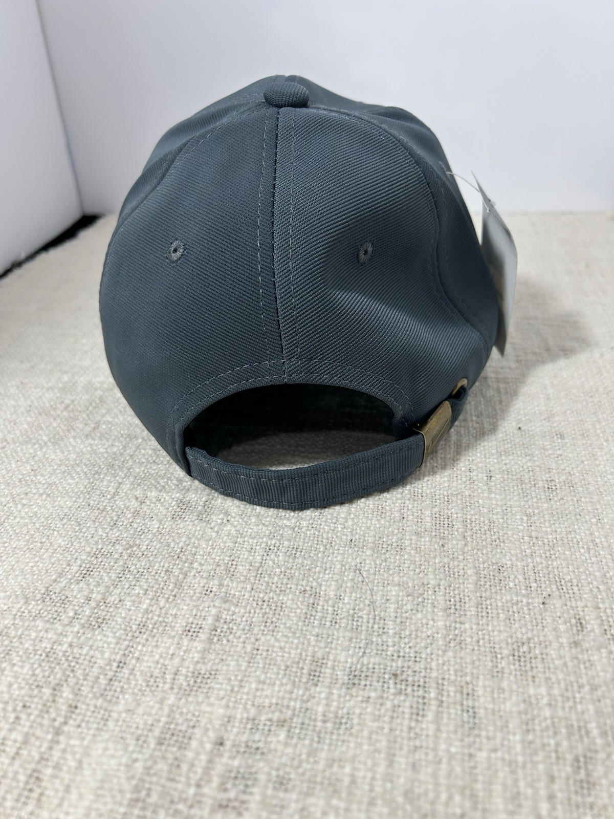 Nike Gray Snapback Baseball Cap White Swoosh Logo Adjustable One Size Men