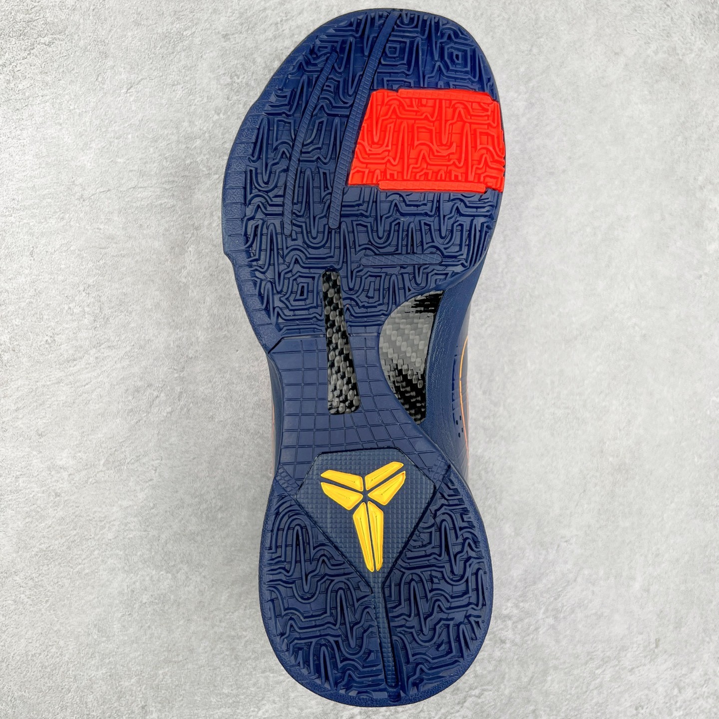 New NK Caitlin Clark x Kobe 5 Protro “Indiana Fever” IM3207-400 Athletic Shoes