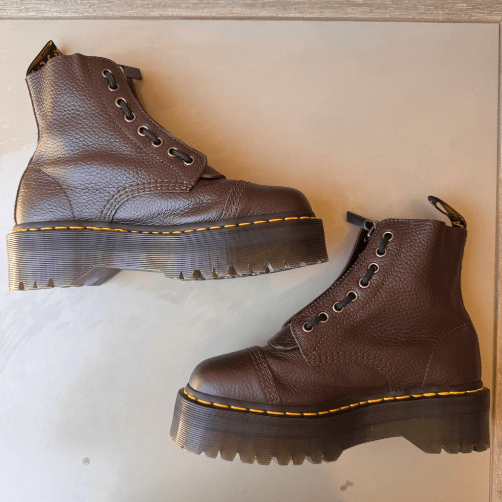 Dr. Martens Sinclair Boot Women 8US/39EU Dark Brown Milled Napa Leather Platform