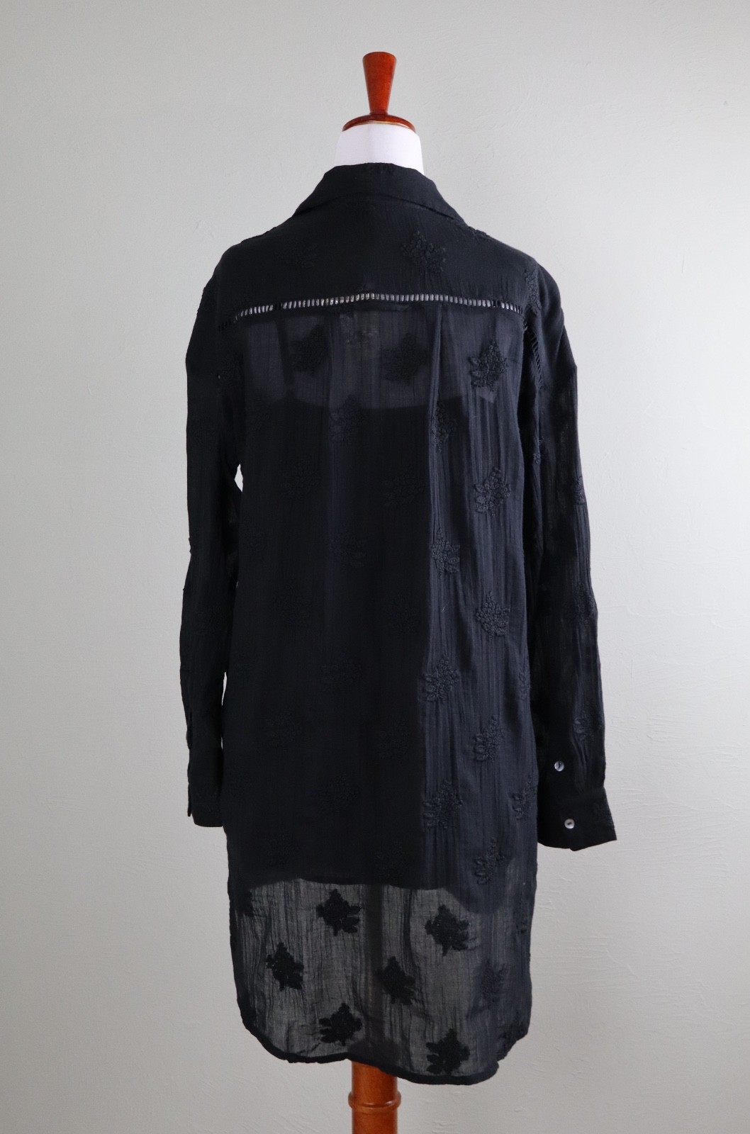 SUNDANCE Catalog NWT Cloverfield Embroidered Tunic Shirt Top in Black Size Small