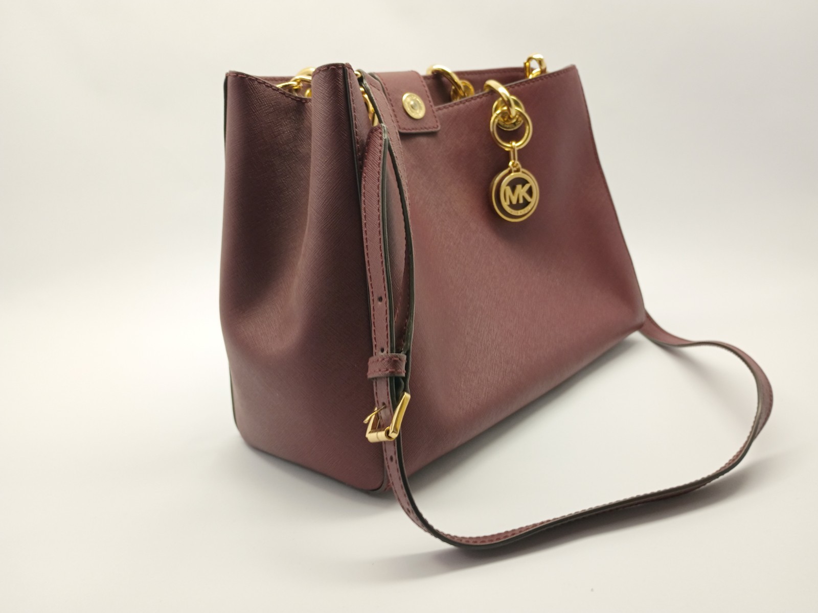 Authentic Michael Kors Cynthia Medium Burgundy Leather Tote