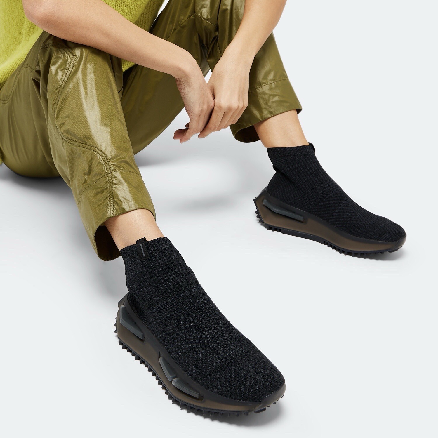 with box Adidas NMD S1 Sock Womens Size 55 Sneaker Athletic Shoe Black T G2U