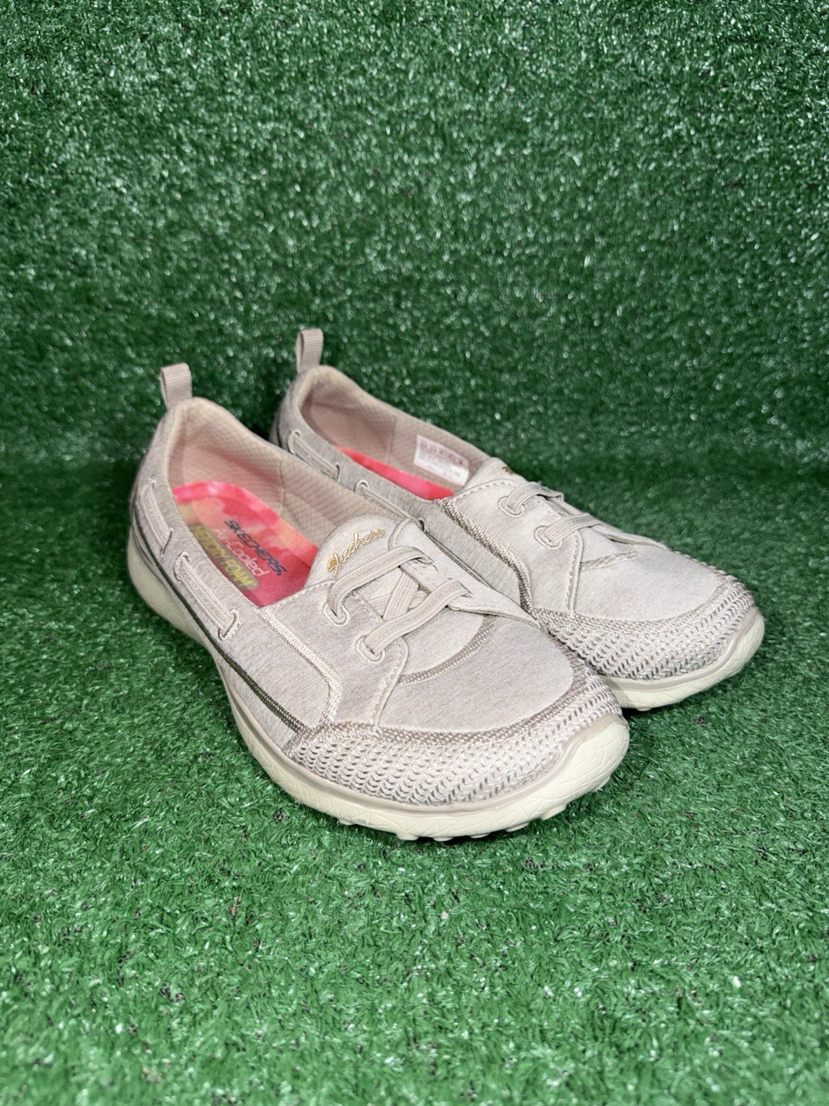Skechers Womens 8.5 Microburst Topnotch Beige Comfort Shoes Walking Sneakers