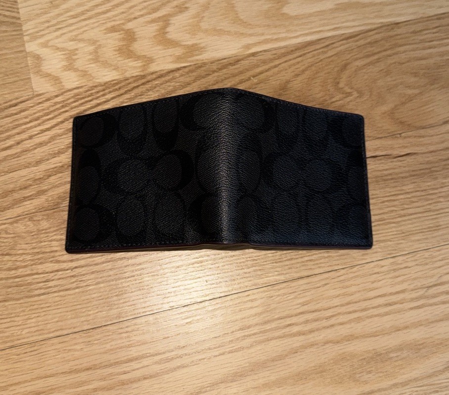 Coach Men’s 3 In 1 Wallet FULL Size Signature Canvas Black/Charcoal