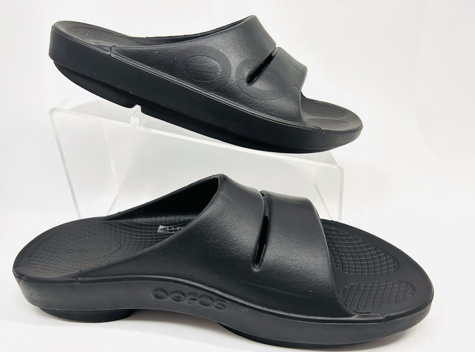 OOFOS OOahh recovery slide sandals Unisex Black Men’s 8 Women’s 10 Excellent