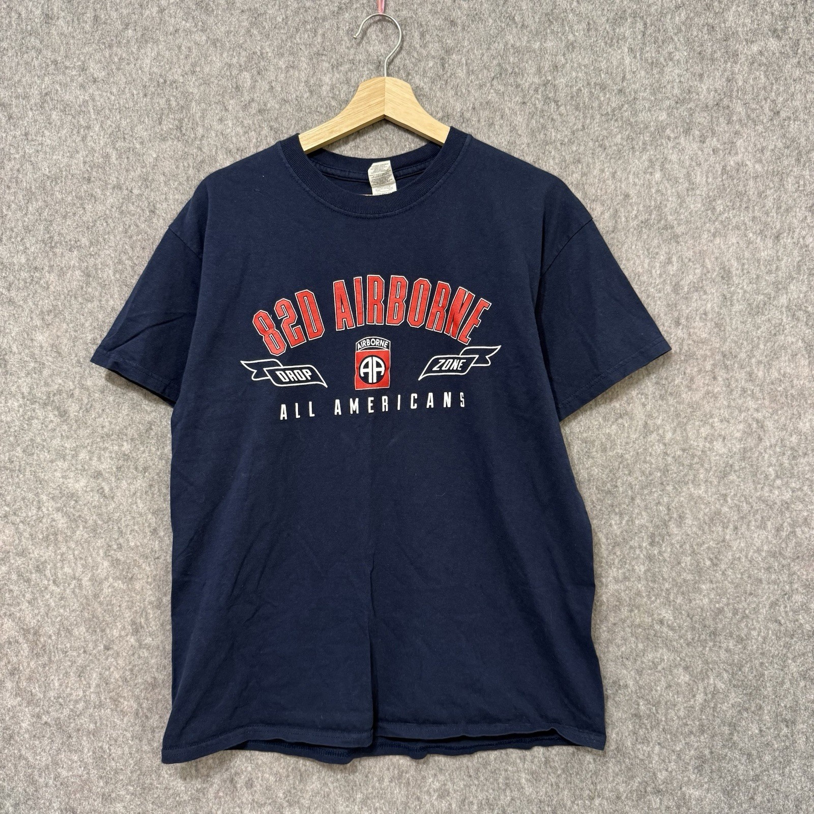 82nd Airborne All Americans Military Graphic Tee Navy 100% Cotton Gildan Men’s L