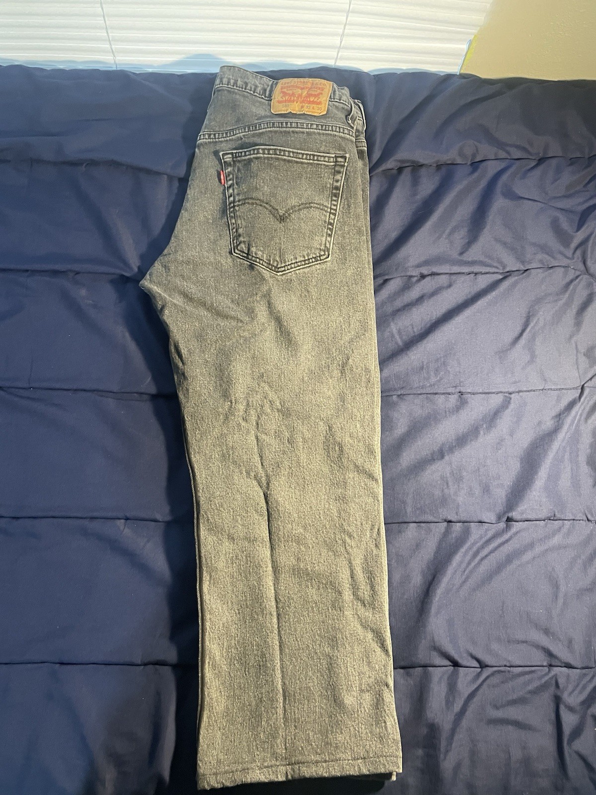 Levi’s Men’s Gray Denim Straight Leg Jeans Light Wash 5-Pocket Zip Fly