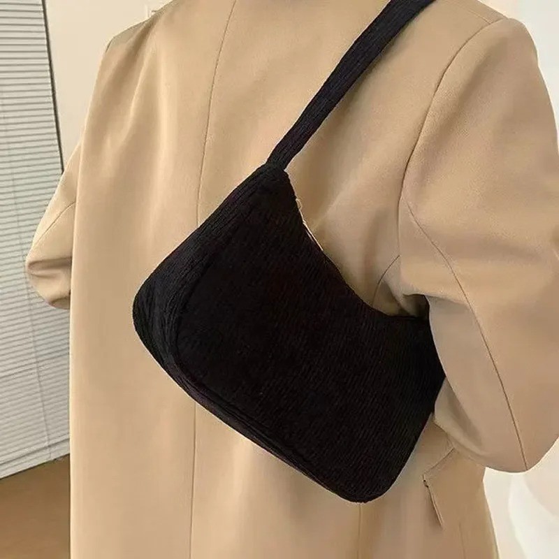 Large Capacity Travel Half Crossbody Moon Designed Belt Bag Ladies Daily Street