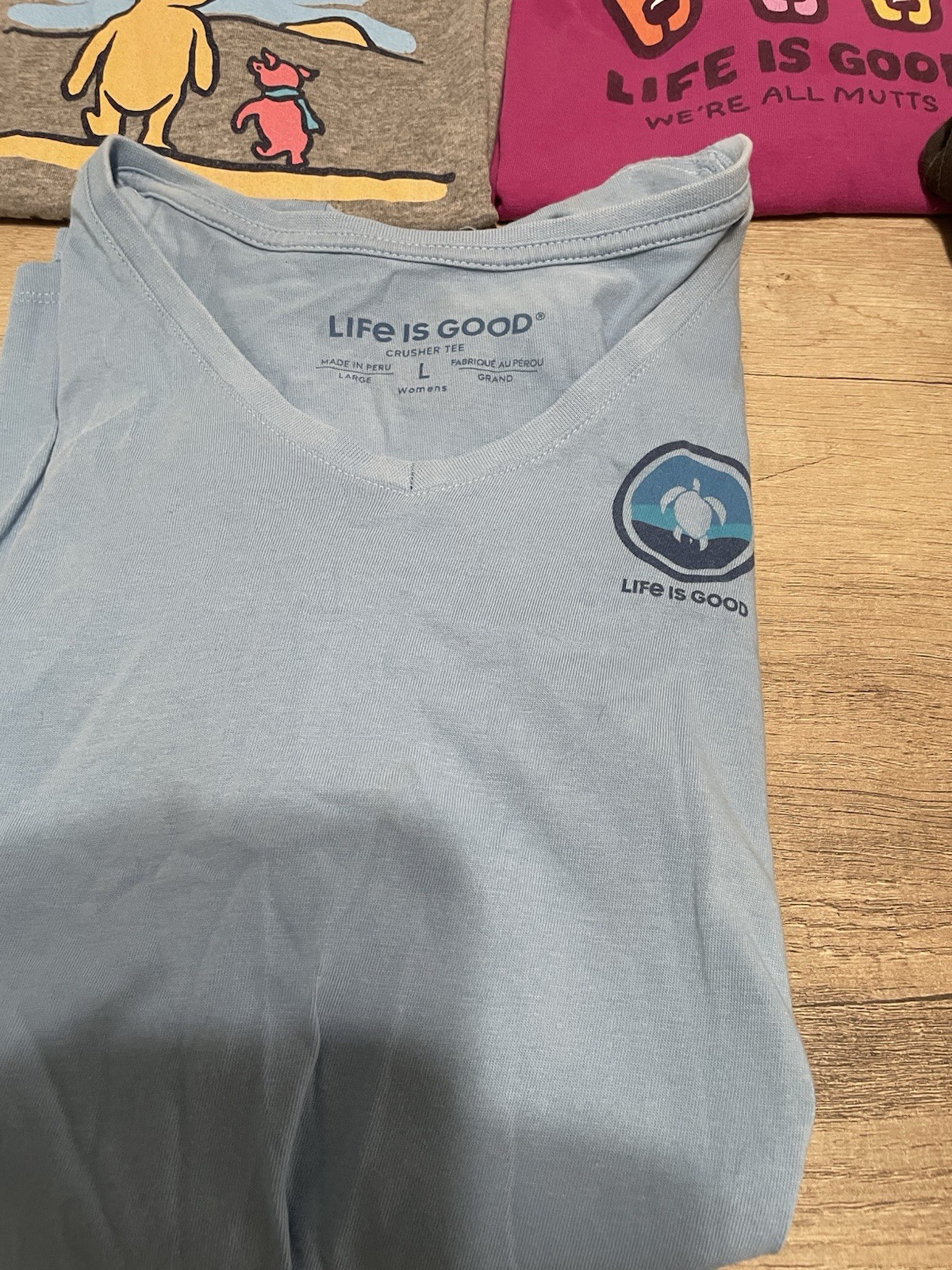 Life Is Good Short Sleeve T-shirts Large