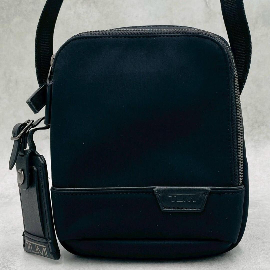 TUMI Harrison Nichols Black Nylon One Shoulder Bag Crossbody Business Auth