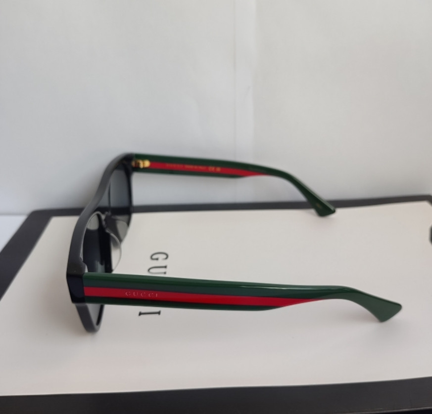 Authentic Gucci GG0340S BLACK FRONT BLACK/GREEN/RED STRIPE Gray LENS Sunglasses