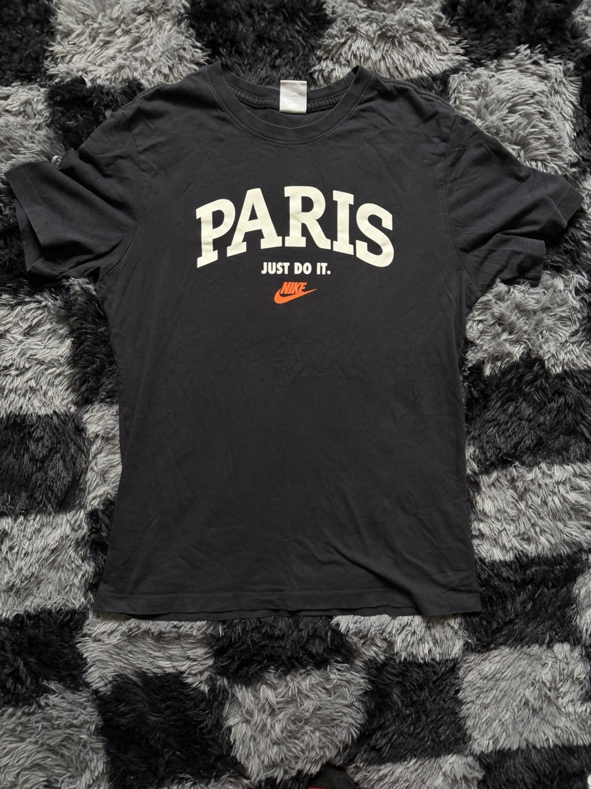 Nike Paris Just Do It Graphic Short Sleeve T-Shirt Black