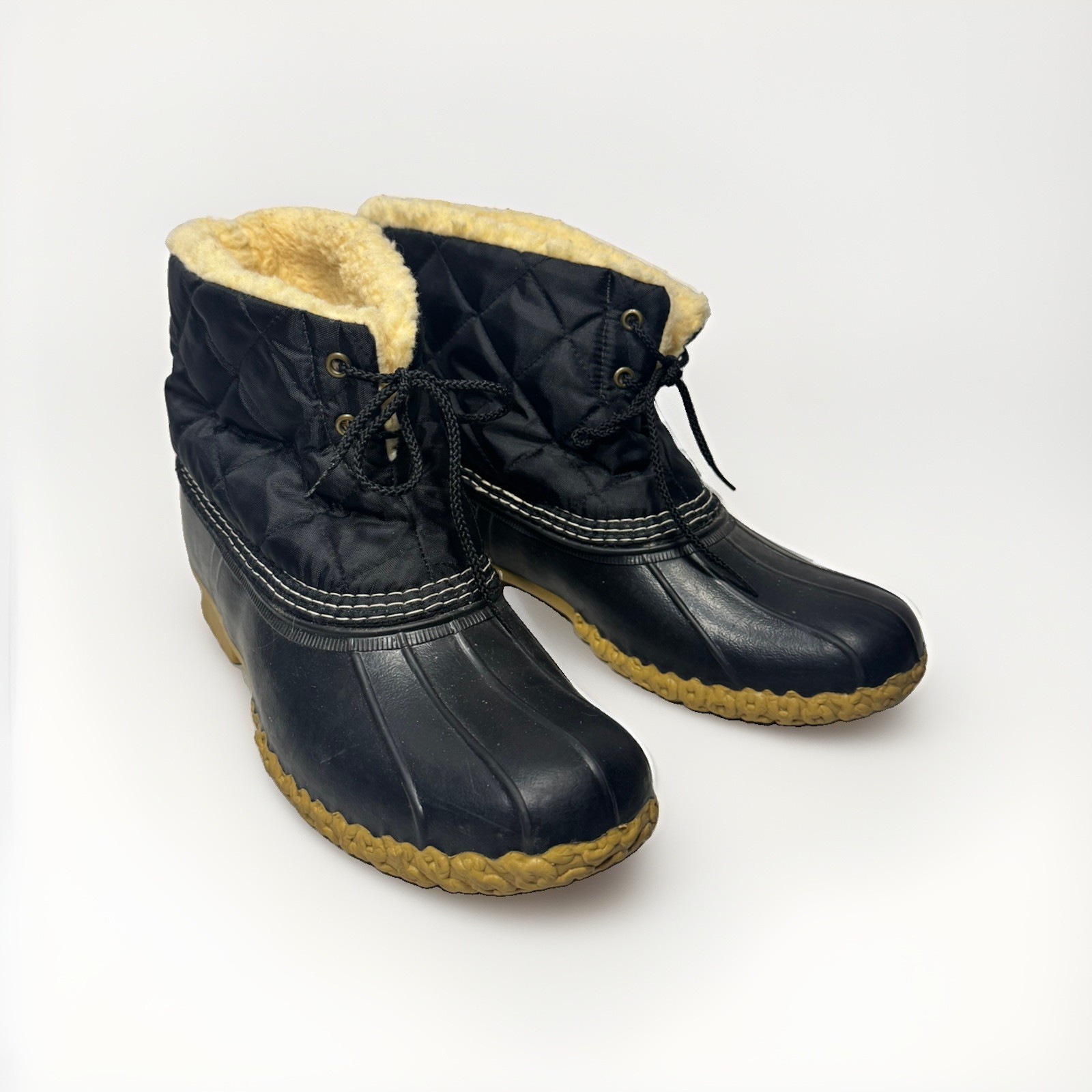 LL Bean Black Quilted Duck lined Boots made in Maine womens 11M Winter snow shoe