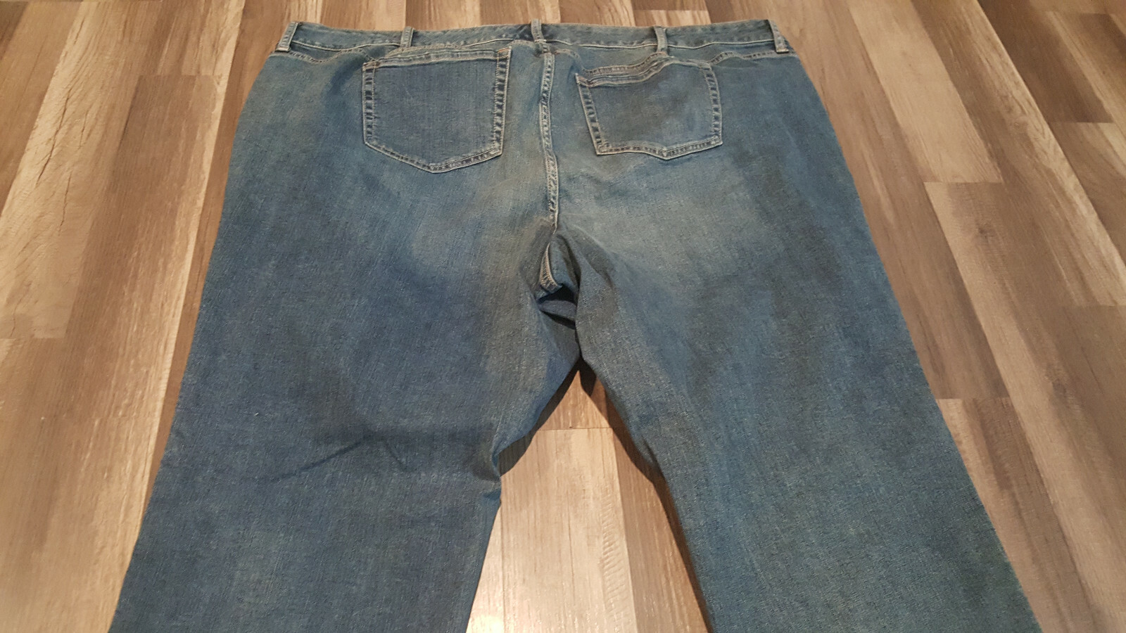 Torrid boyfriend women’s size 26 (48X30) blue color jeans.