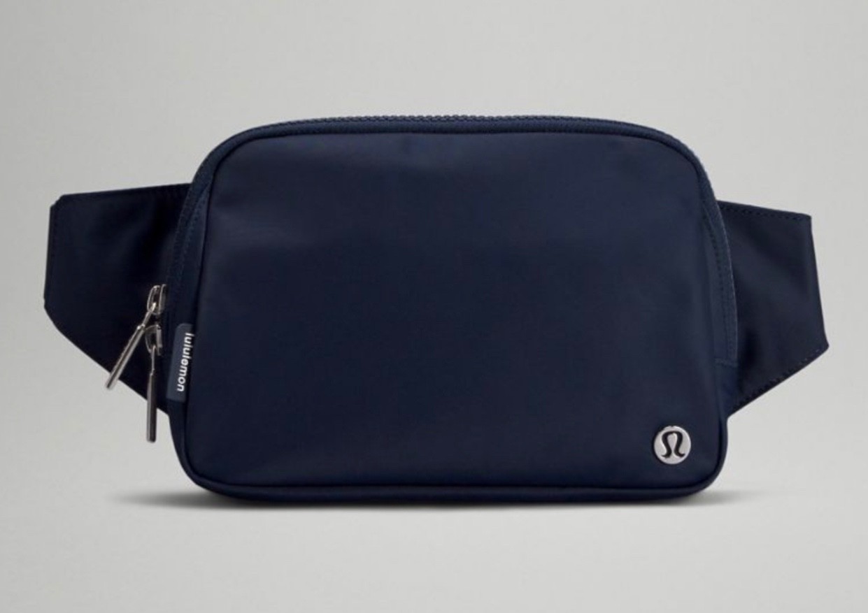 NWT LULULEMON EVERYWHERE BELT BAG LARGE 2 L TRUE NAVY BLUE
